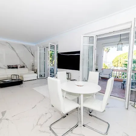 Hotell Cmg - La Corne D'or - Vue Mer Croisette Cannes