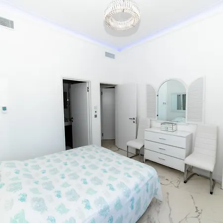 Hotell Cmg - La Corne D'or - Vue Mer Croisette Cannes
